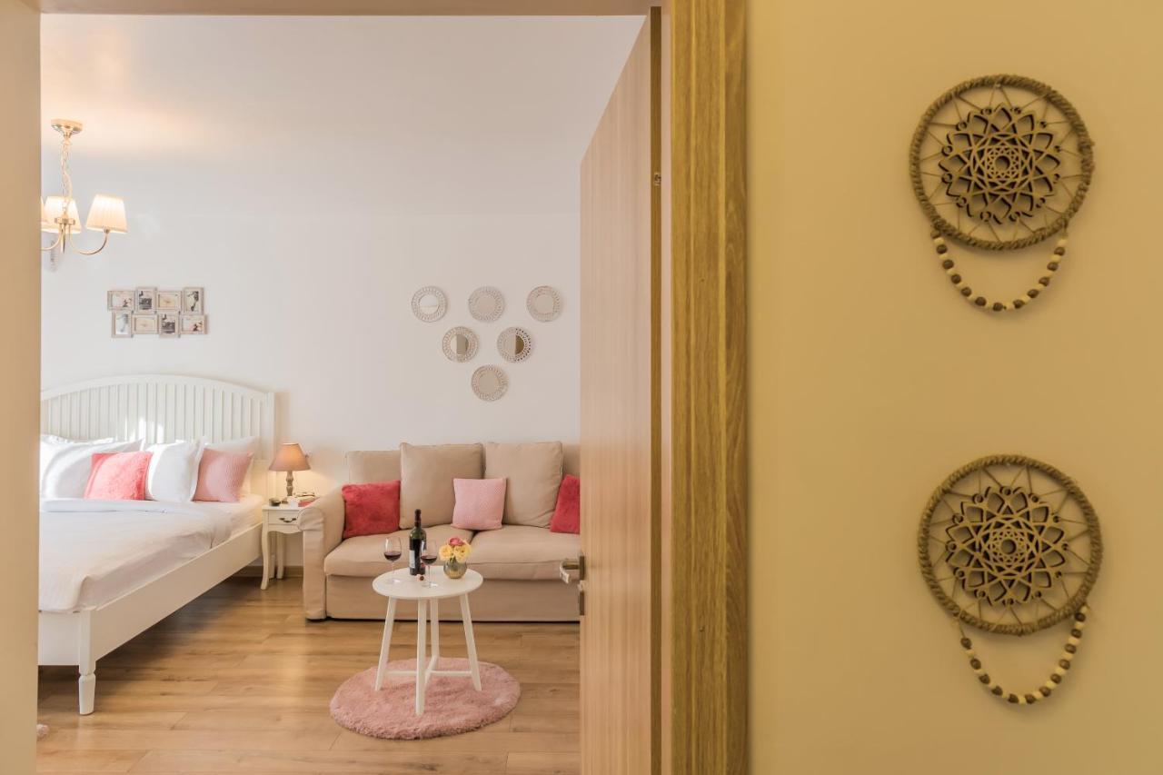 Studio T By Mrg Apartments ブカレスト エクステリア 写真